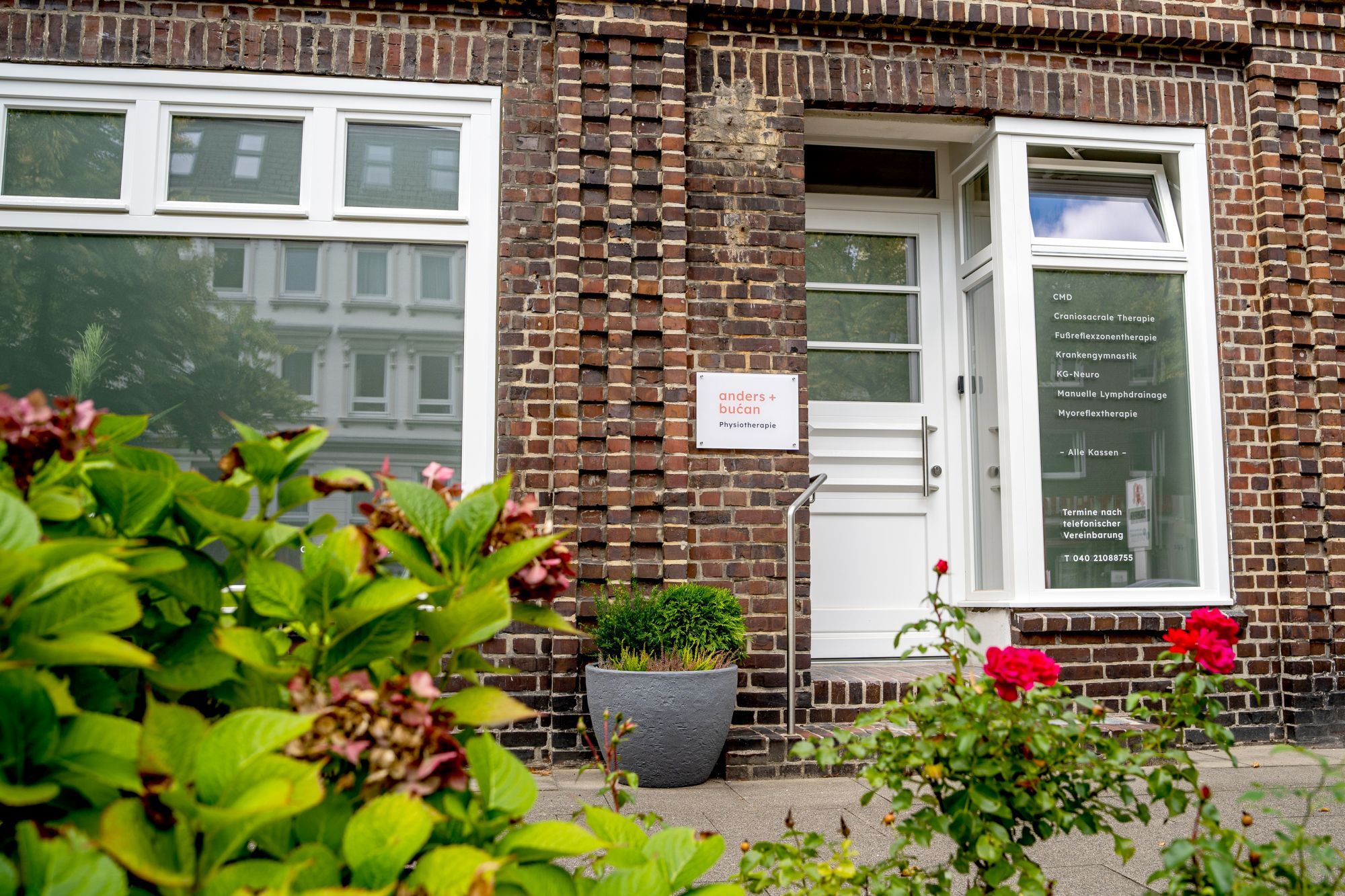 Eingangsbereich der Physiotherapiepraxis in Hamburg-Alsterdorf