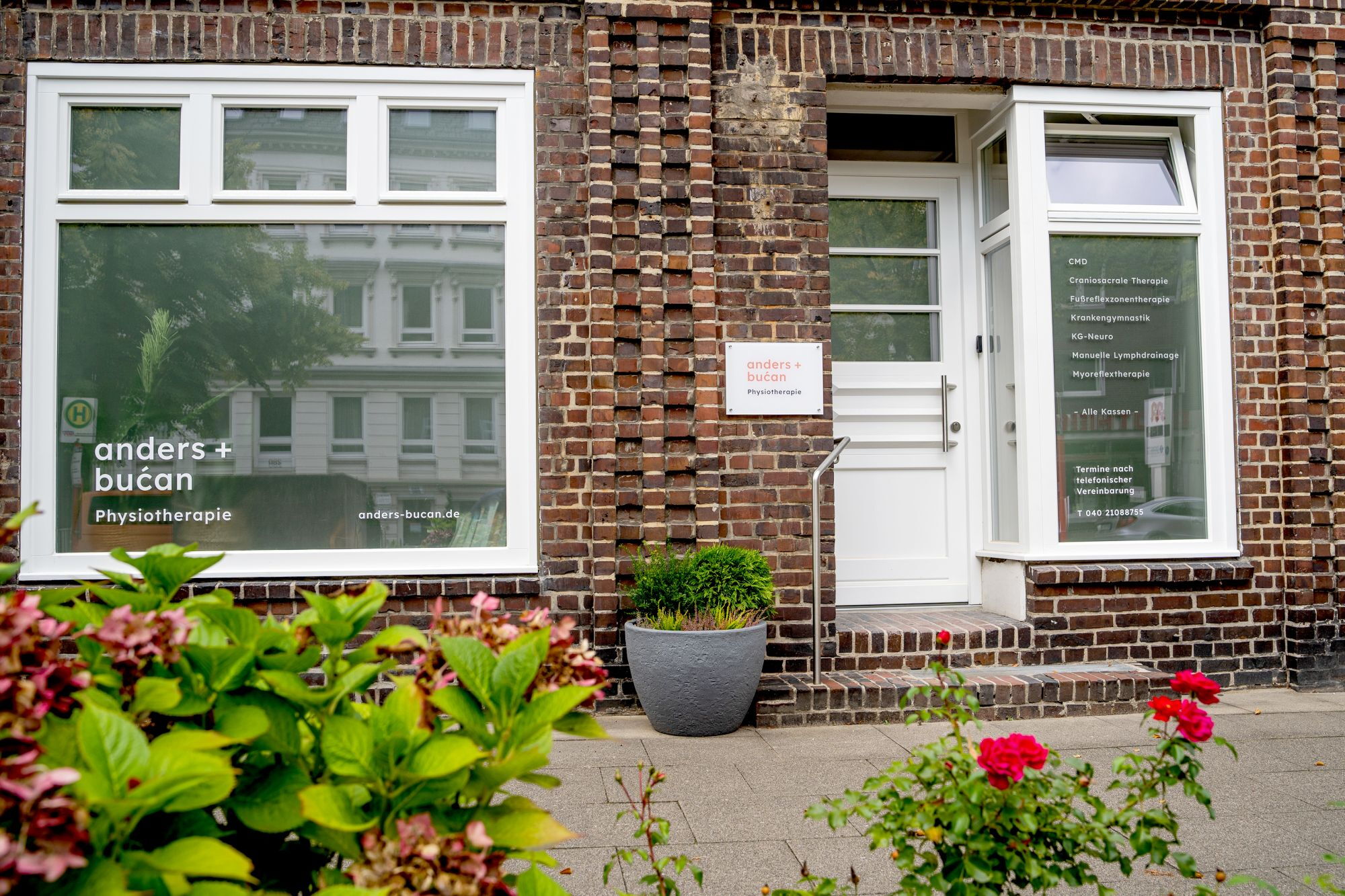 Eingangsbereich der Physiotherapiepraxis in Hamburg-Alsterdorf